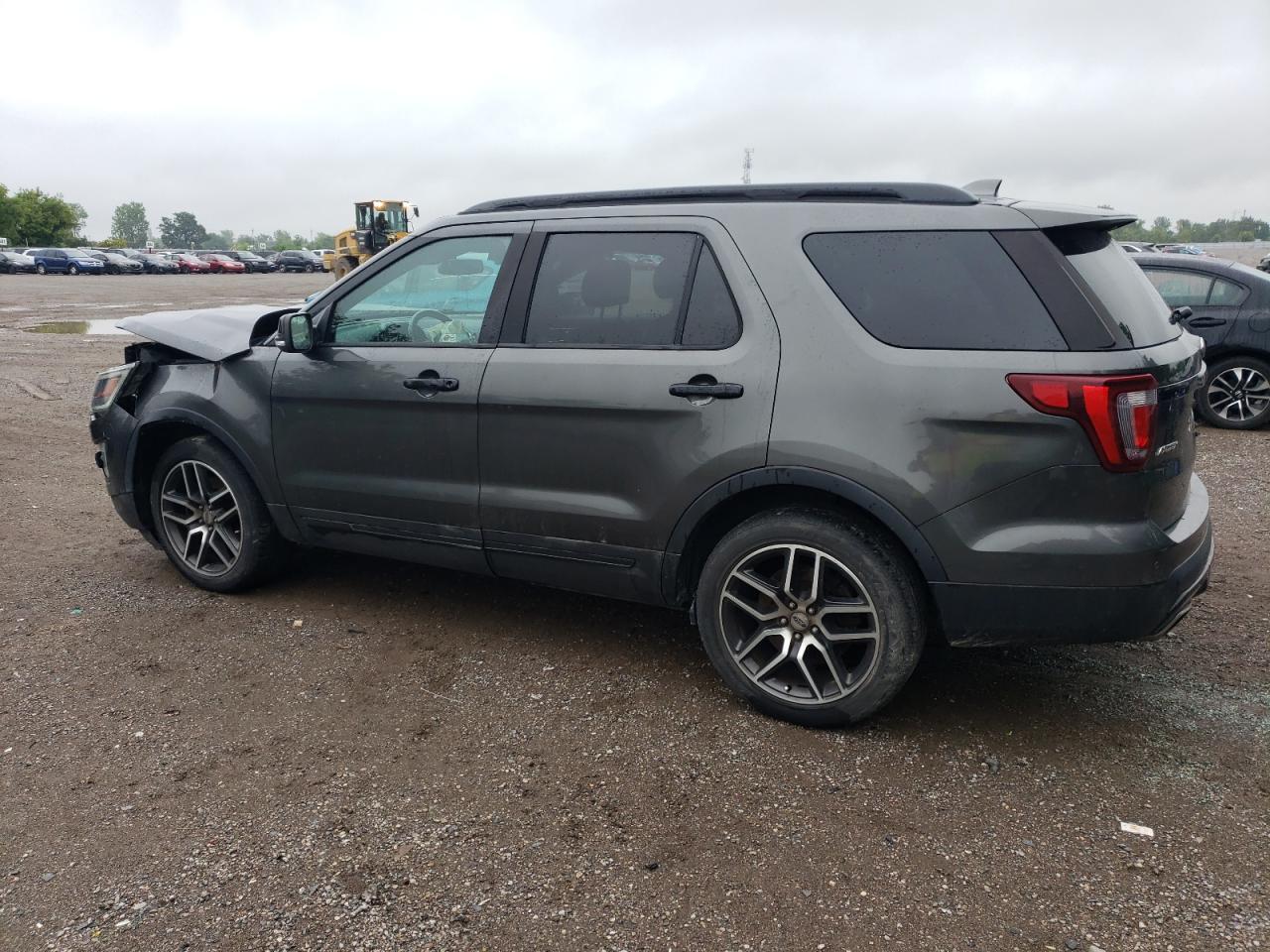 2016 Ford Explorer Sport - Image 2