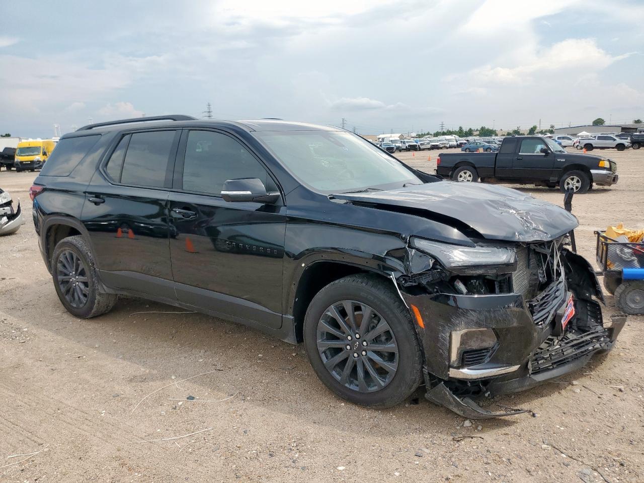 2023 Chevrolet Traverse Rs - Фото 4