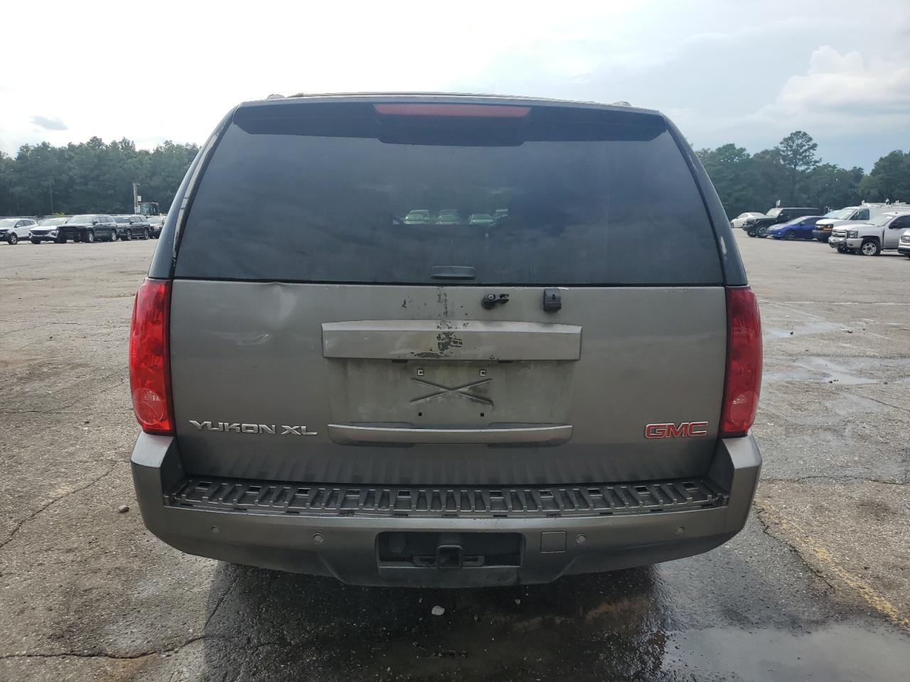 2008 GMC Yukon Xl C1500 - Фото 6