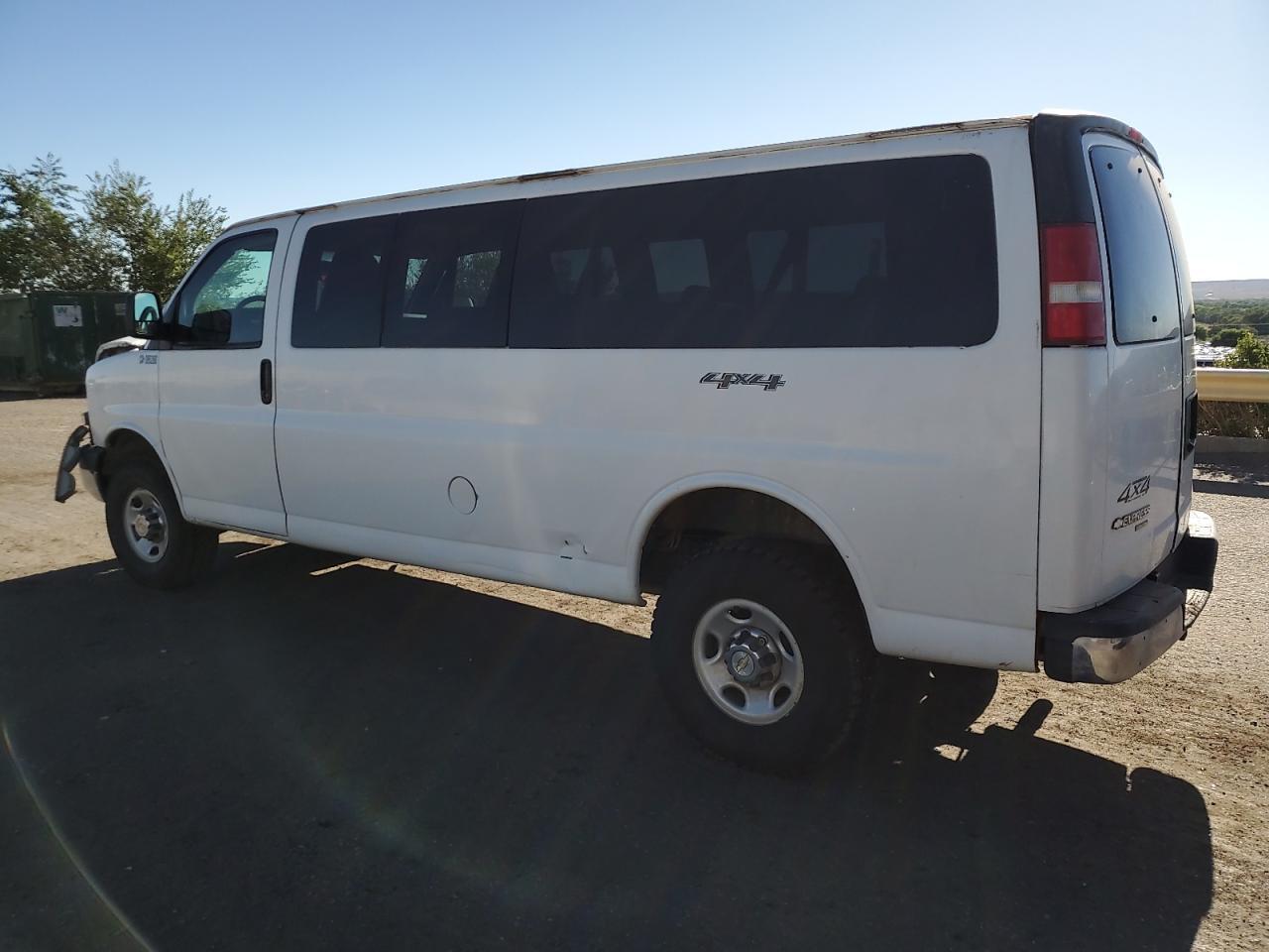 2015 Chevrolet Express G3500 Lt - Фото 2