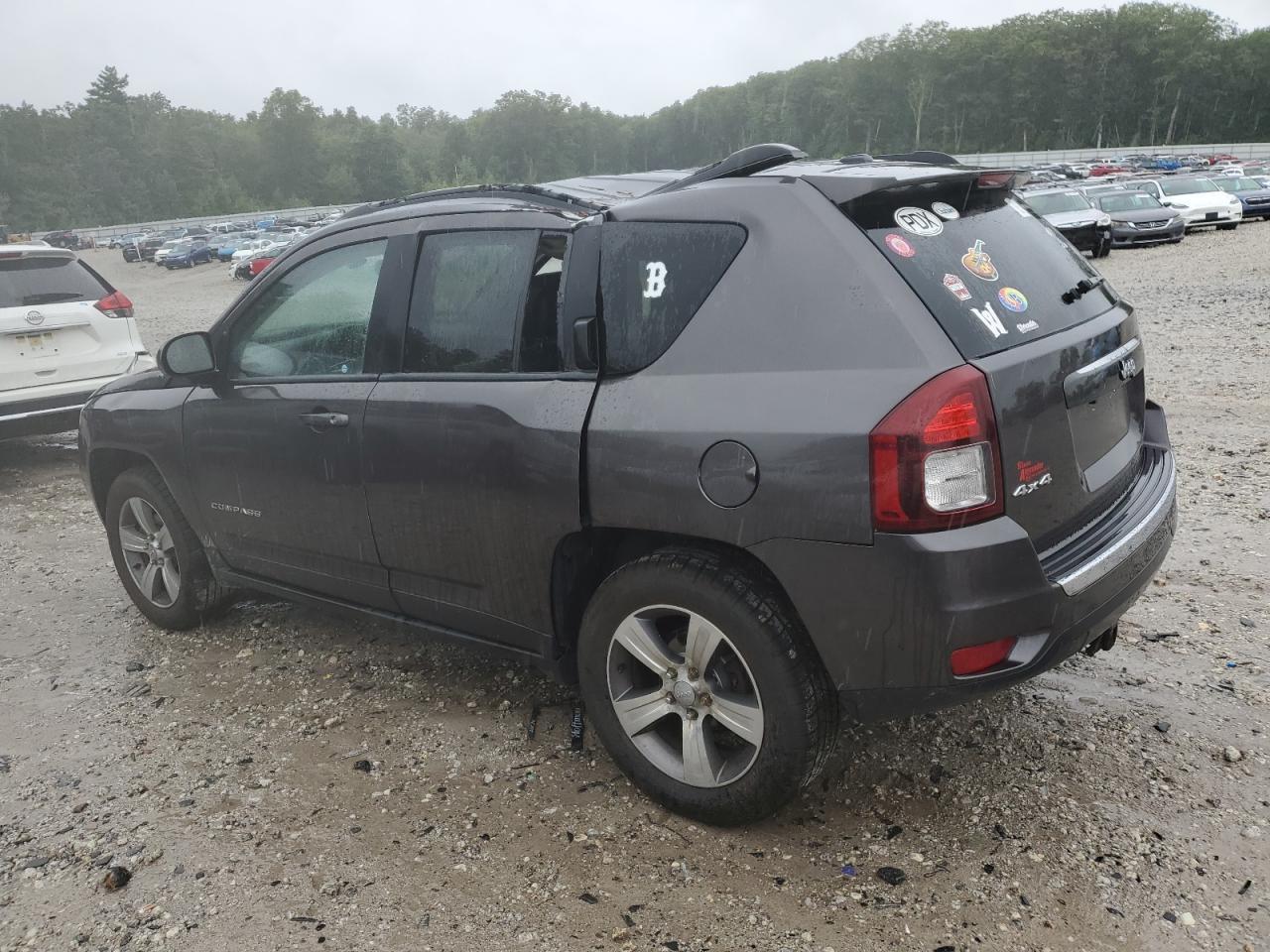 2016 Jeep Compass Latitude - Image 2
