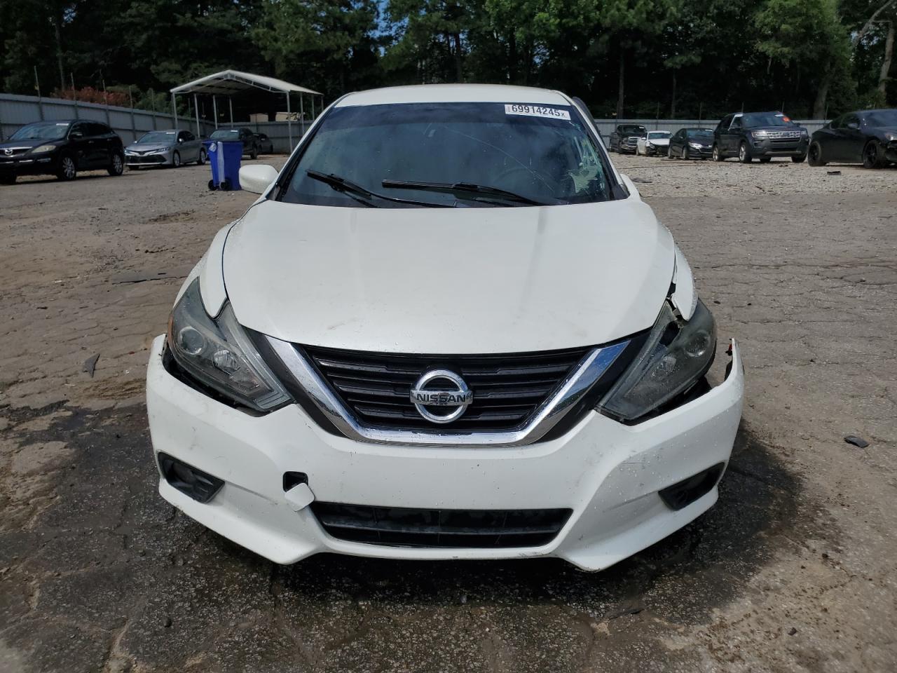 2017 Nissan Altima 2.5 - Image 5
