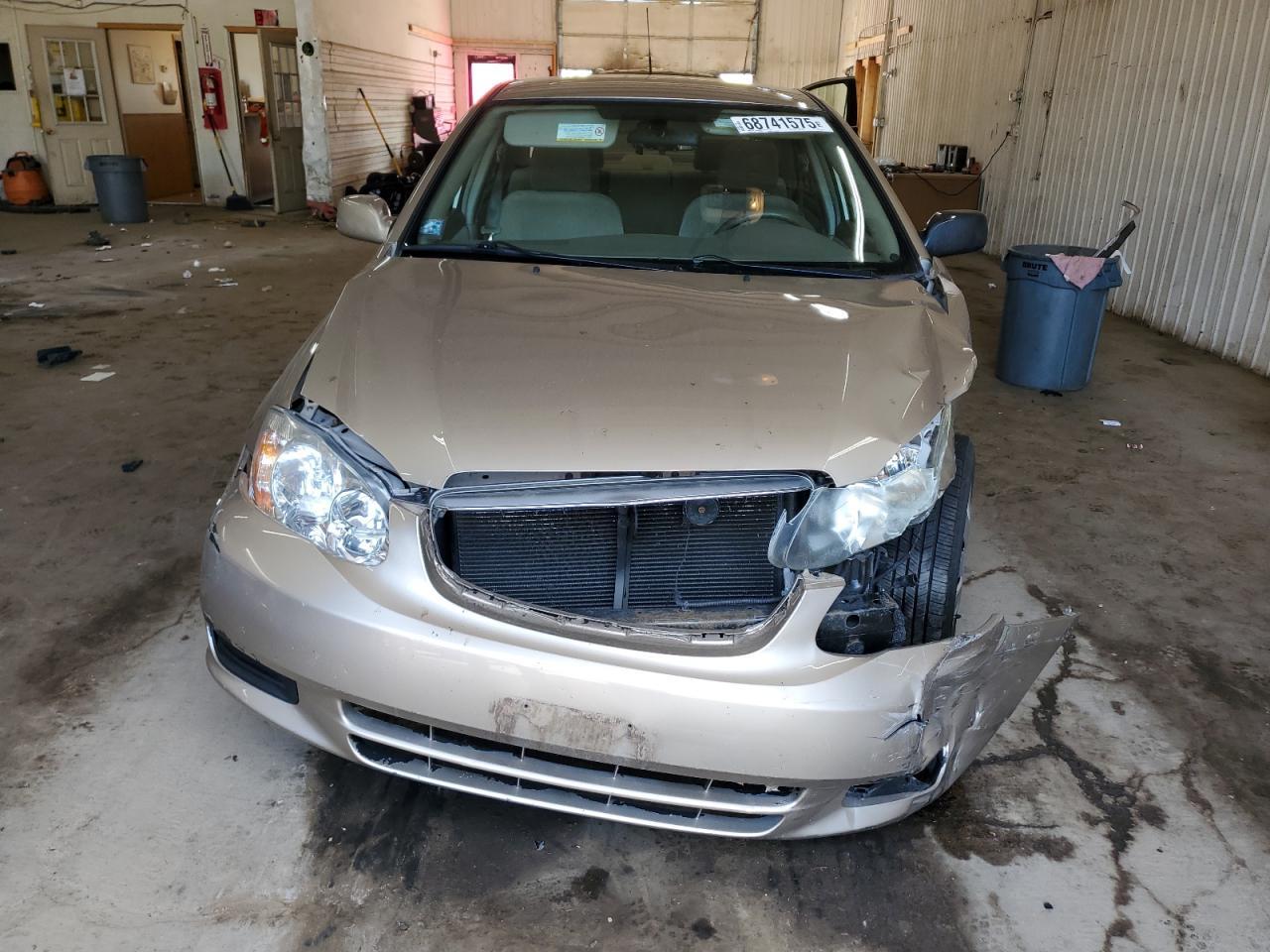 2004 Toyota Corolla Ce - Image 5