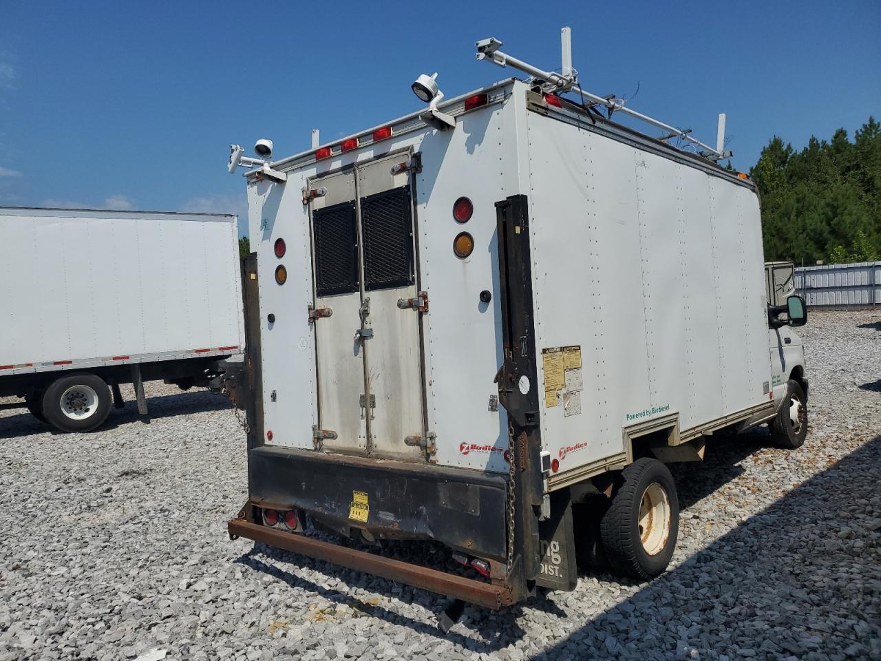 2009 Ford Econoline E450 Super Duty Cutaway Van - Фото 3