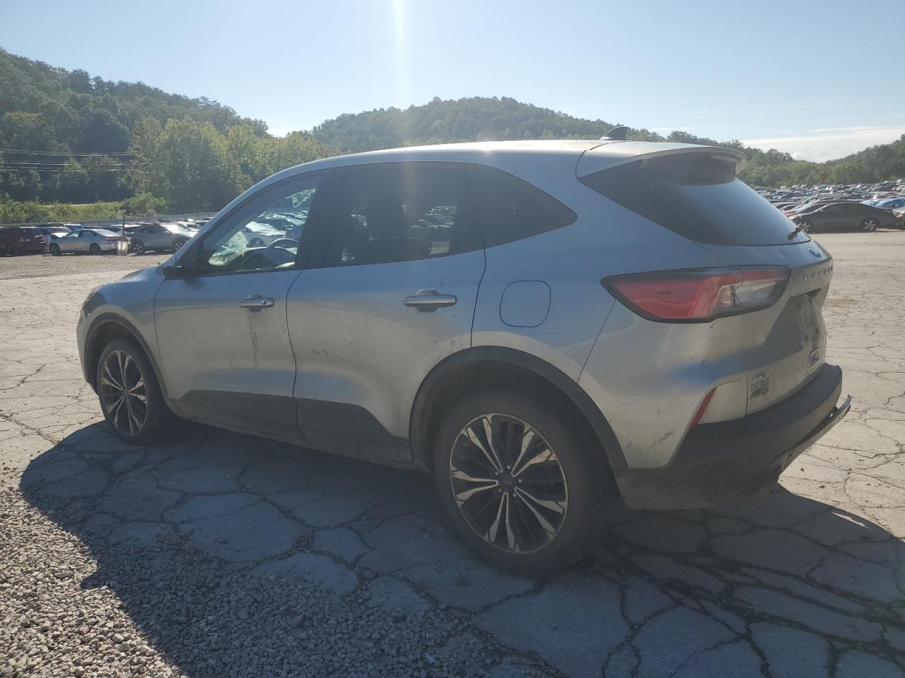 2022 Ford Escape Se - Фото 2