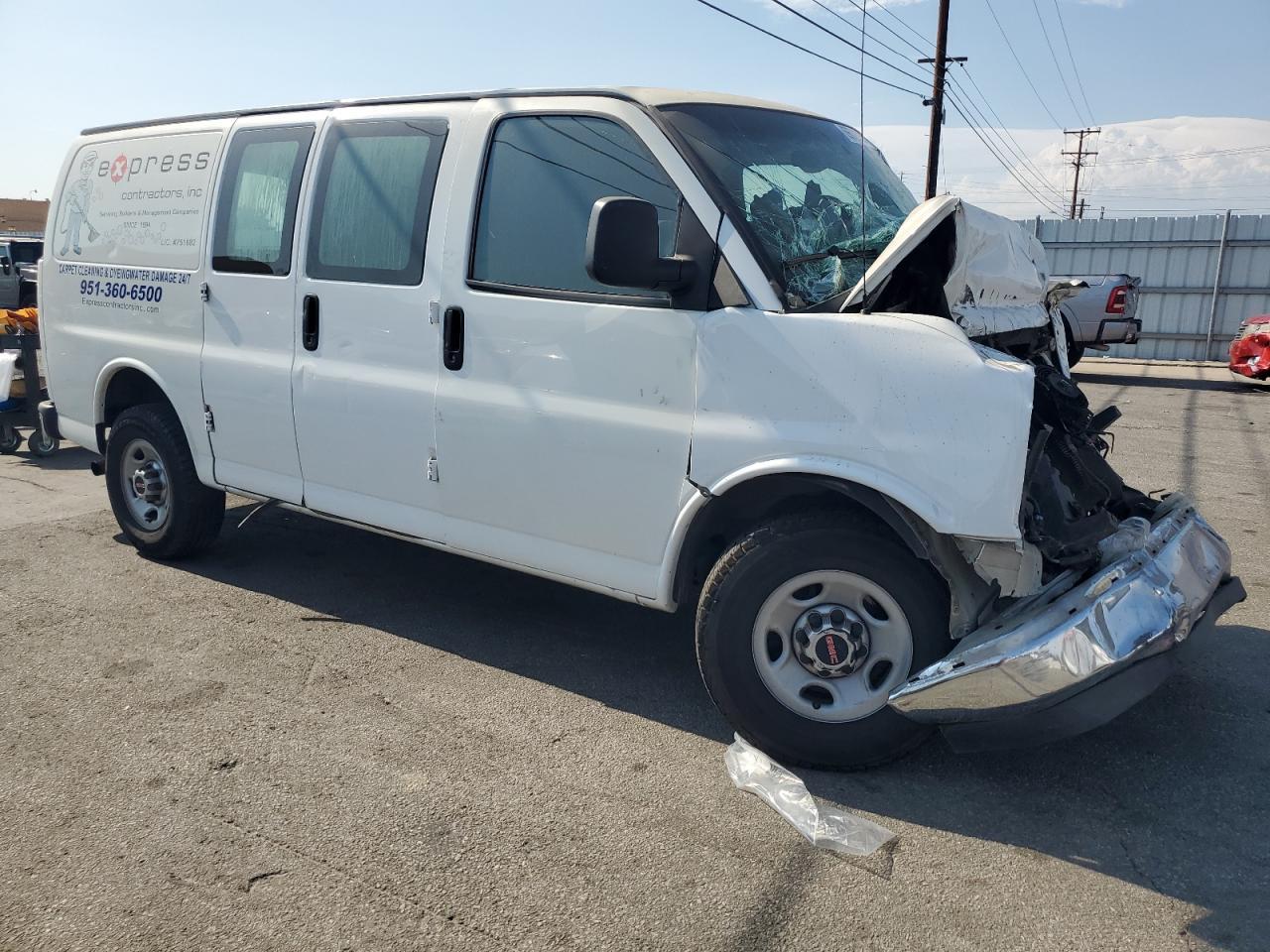 2017 GMC Savana G2500 - Фото 4