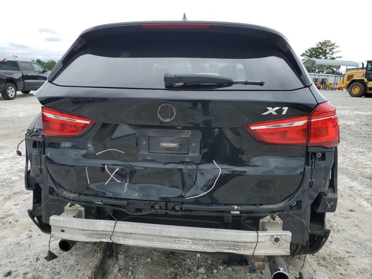 2017 BMW X1 xDrive28I - Фото 6