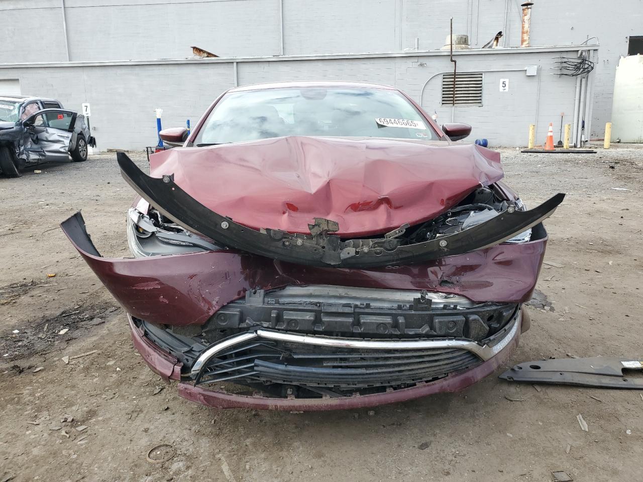 2016 Chrysler 200 Limited - Фото 5
