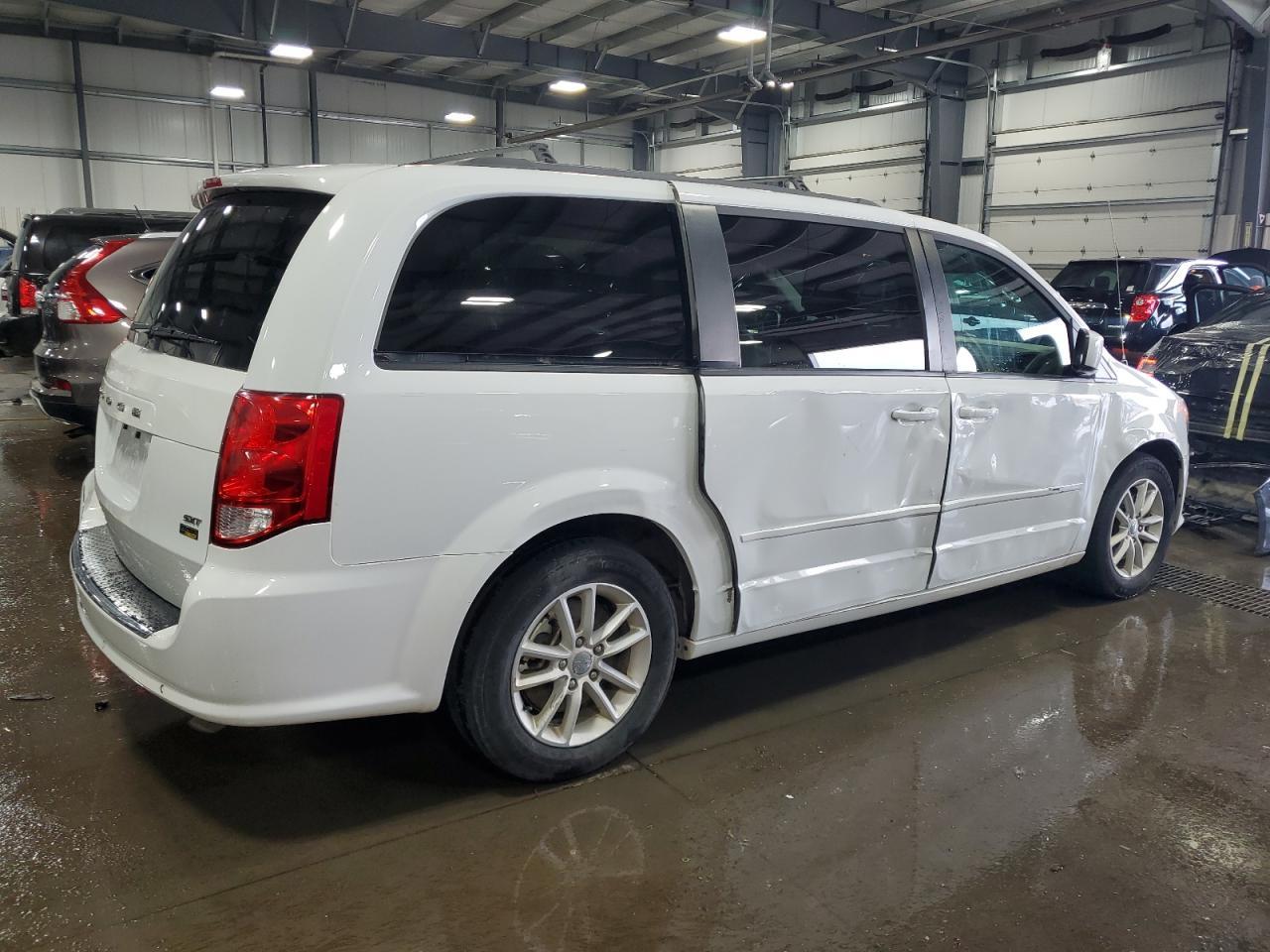2016 Dodge Grand Caravan Sxt - Фото 3