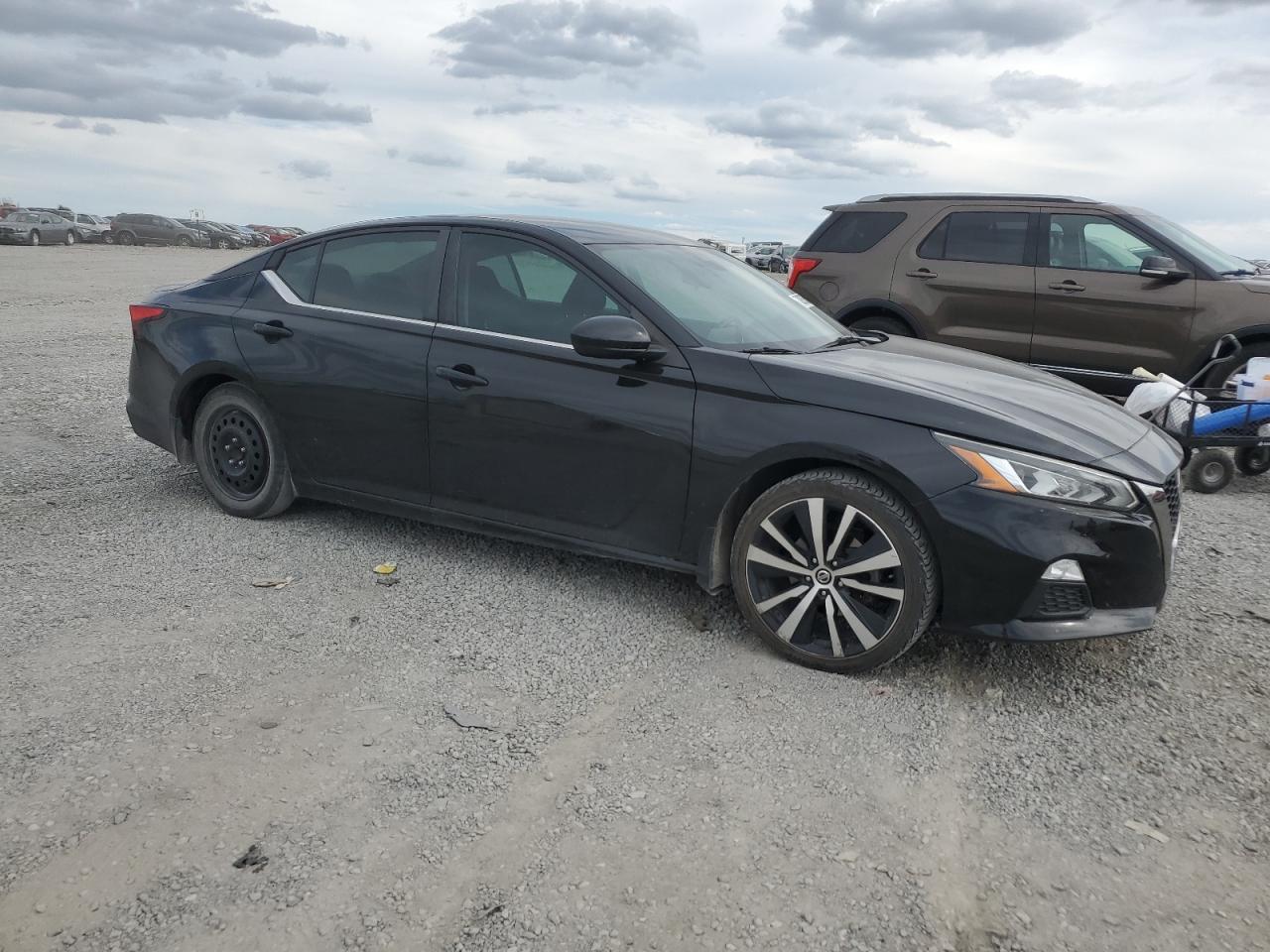 2020 Nissan Altima Sr - Фото 4