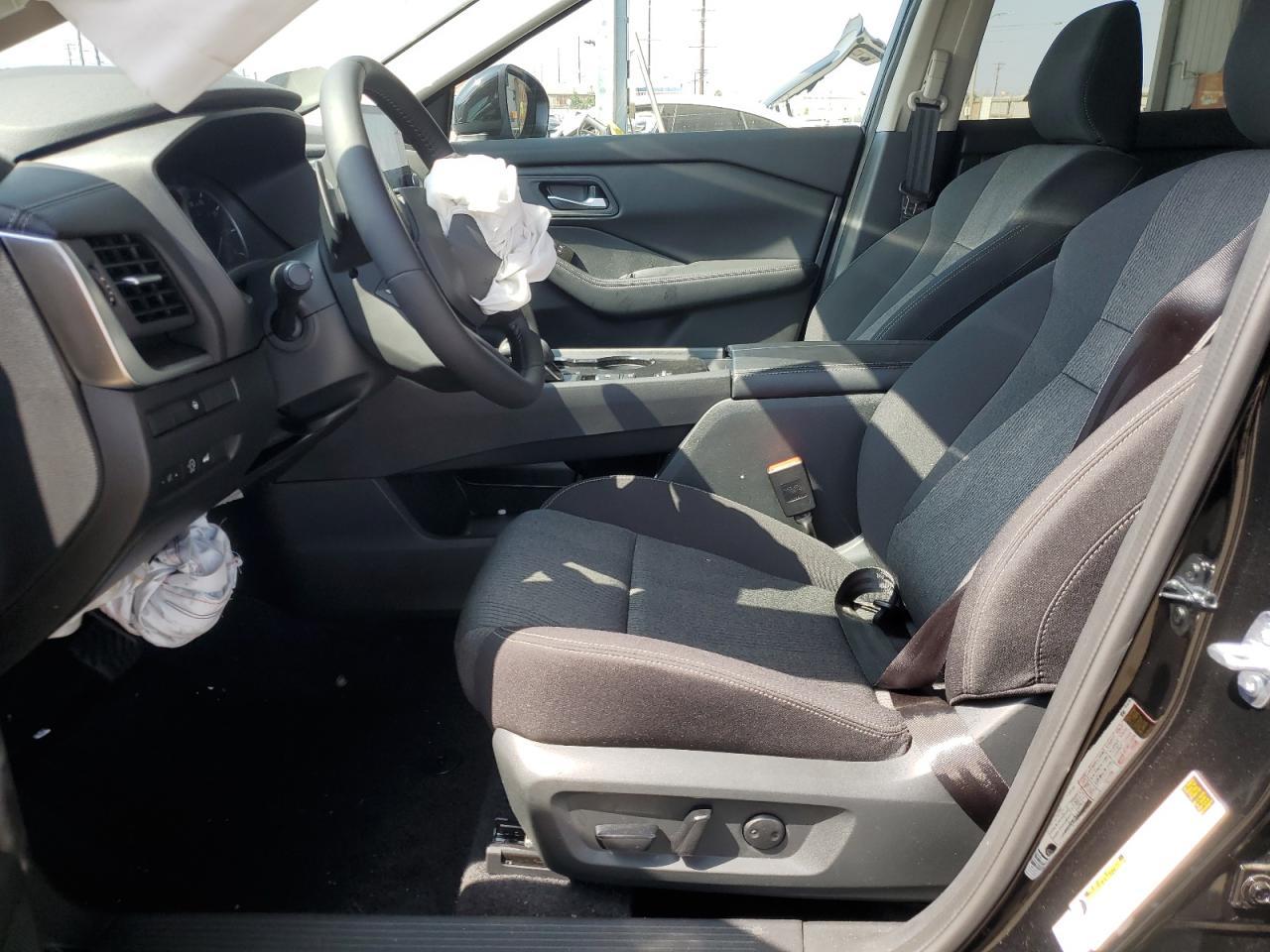 2025 Nissan Rogue Sv - Image 7