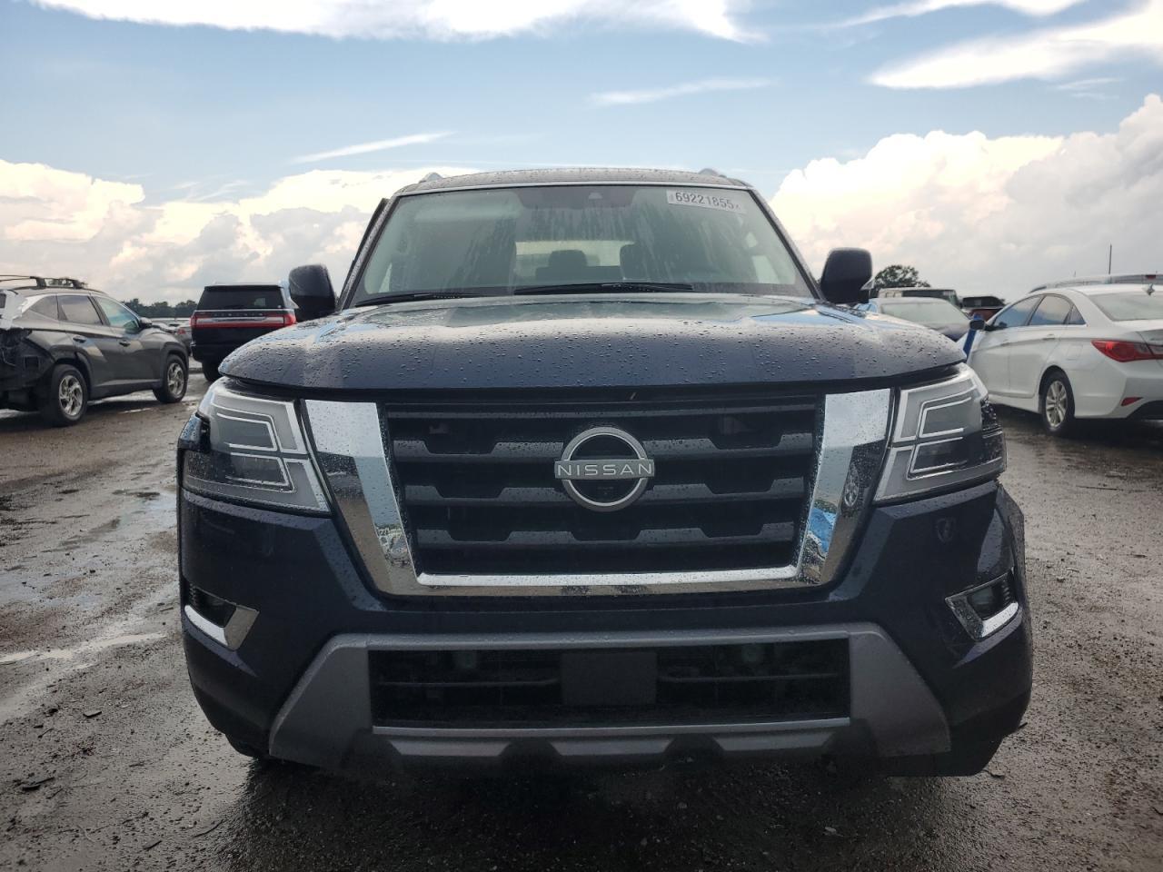 2024 Nissan Armada Sl - Image 5