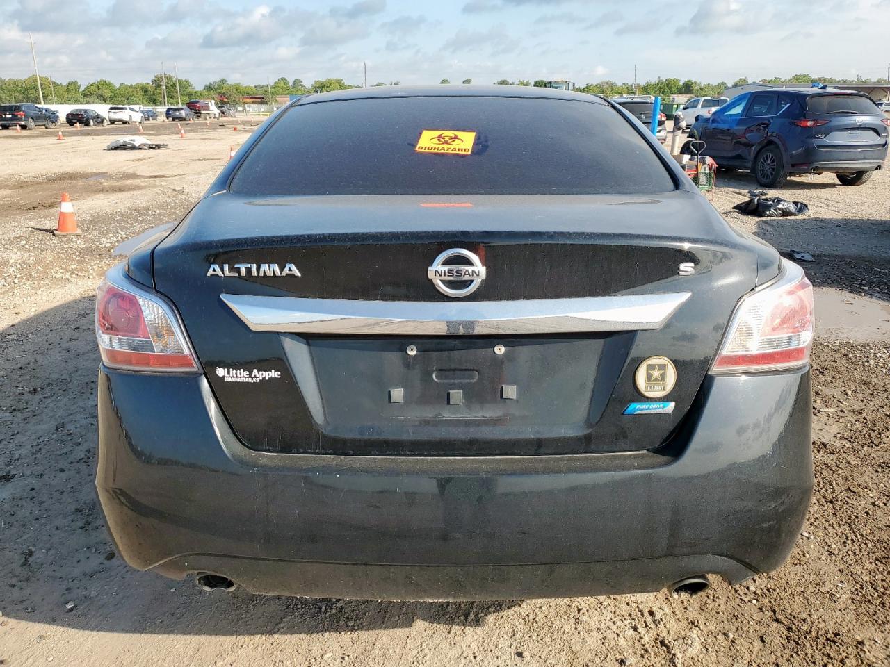2014 Niss Altima - Image 6