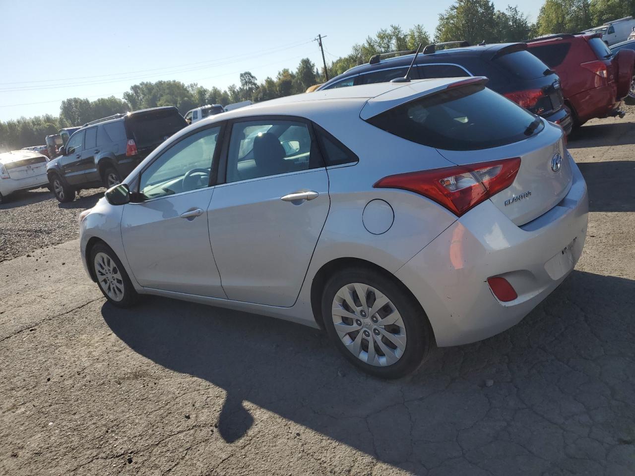 2017 Hyundai Elantra Gt - Фото 2