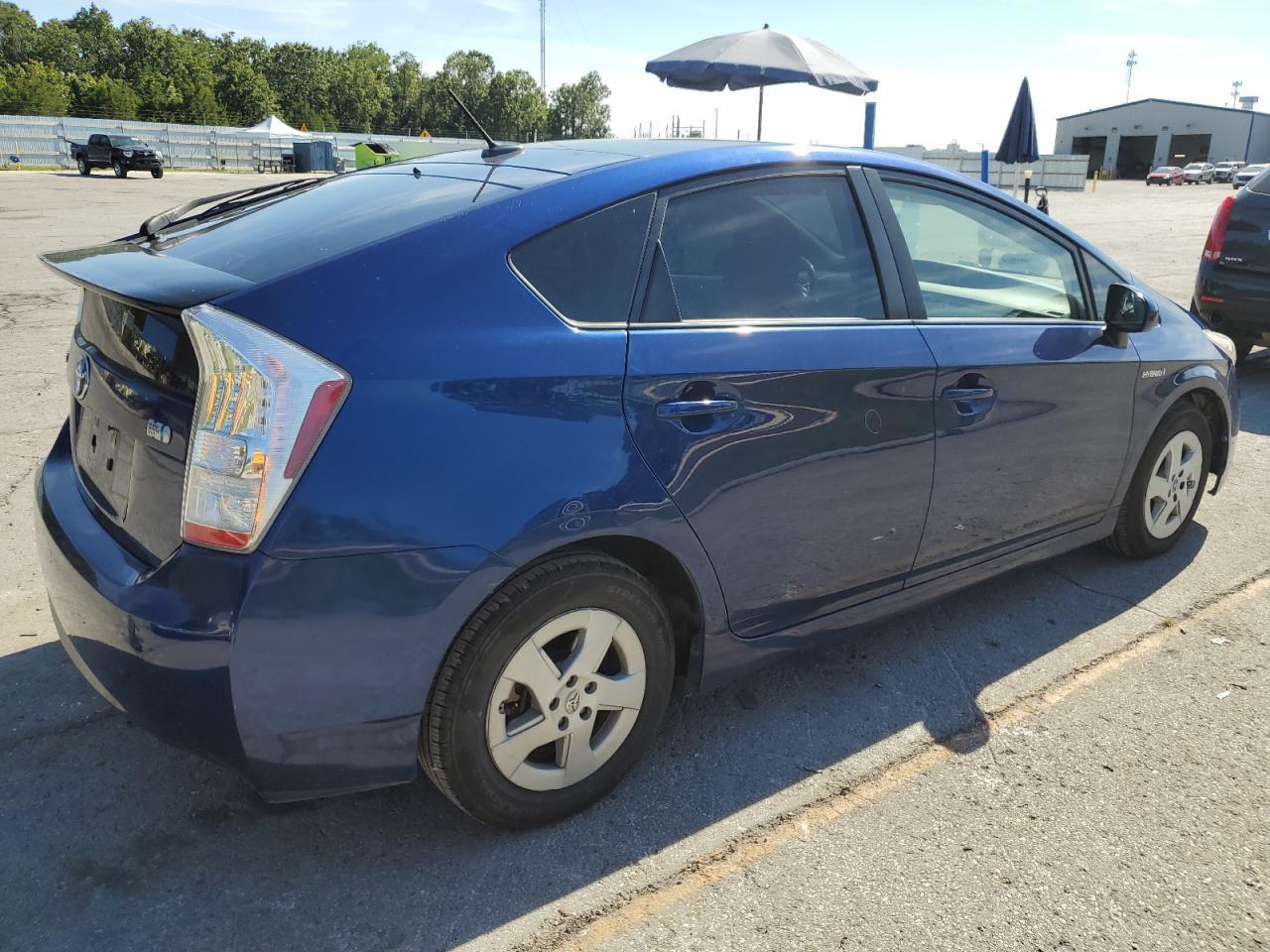 2010 Toyota Prius - Image 3