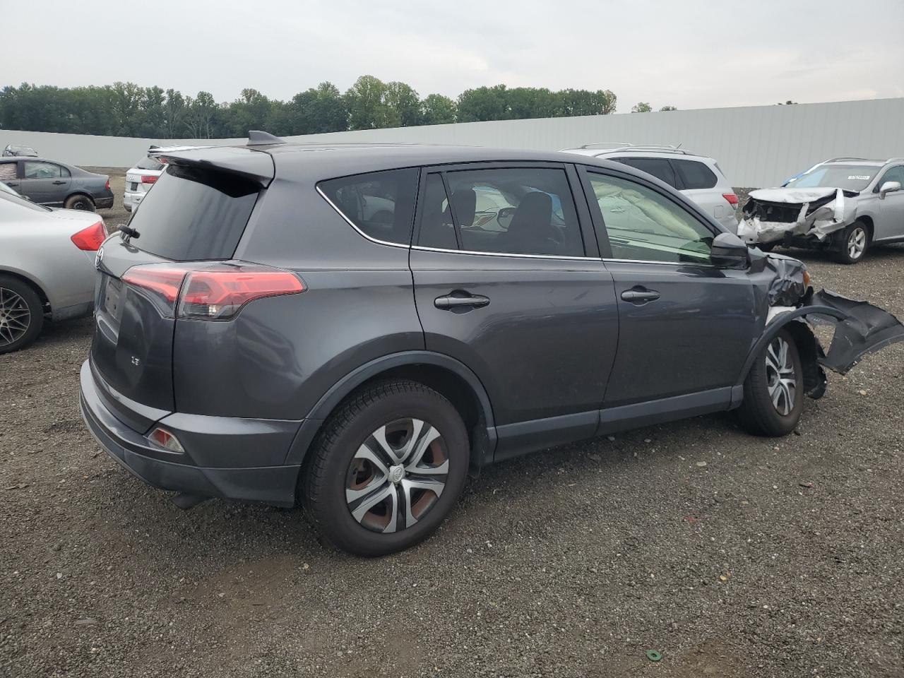 2018 Toyota Rav4 Le - Фото 3