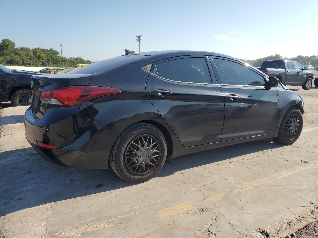 2016 Hyundai Elantra Se - Фото 3