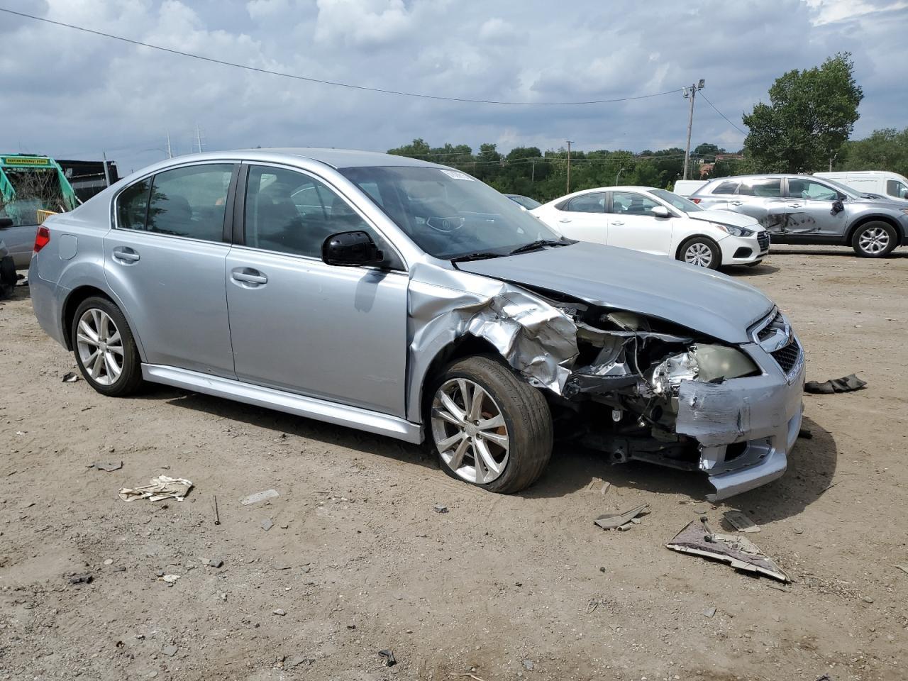 2013 Subaru Legacy 2.5I Premium - Фото 4