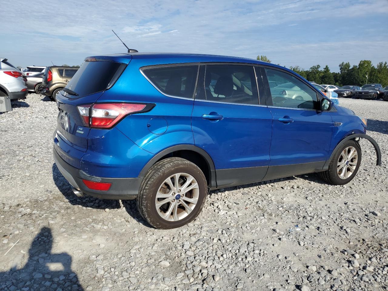 2017 Ford Escape Se - Фото 3