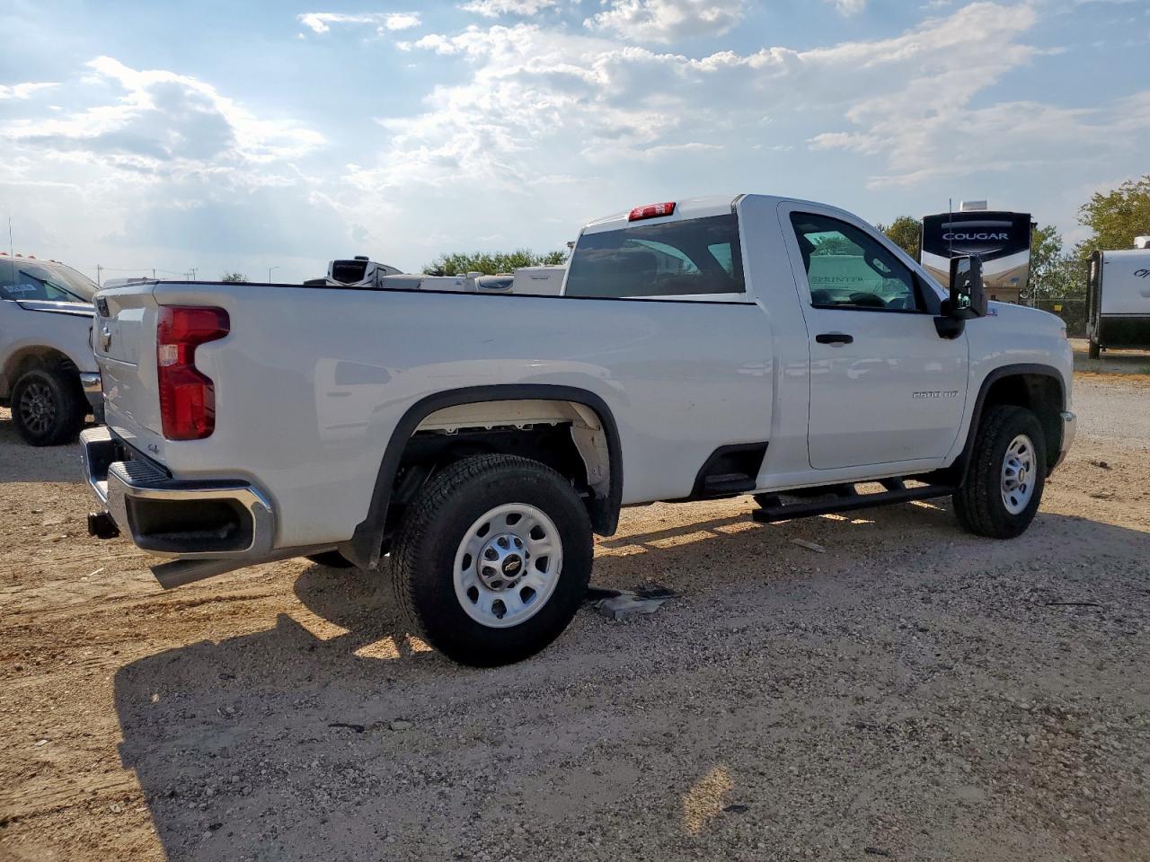 2025 Chevrolet Silverado K2500 Heavy Duty - Image 3