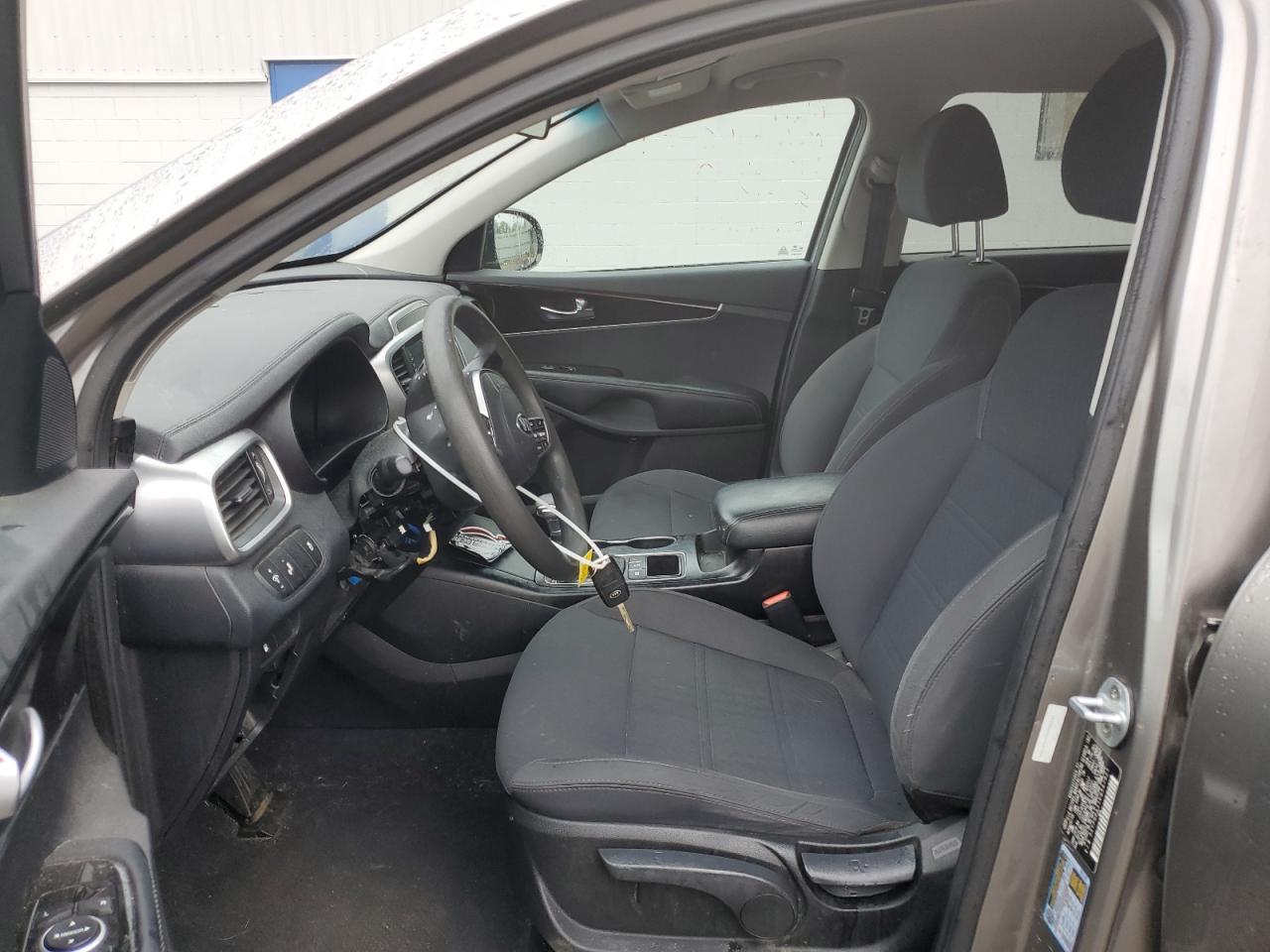 2019 Kia Sorento L - Image 7