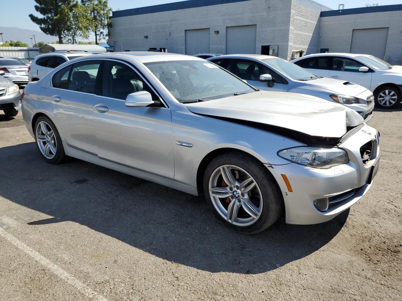 2013 BMW 535 Xi - Image 4