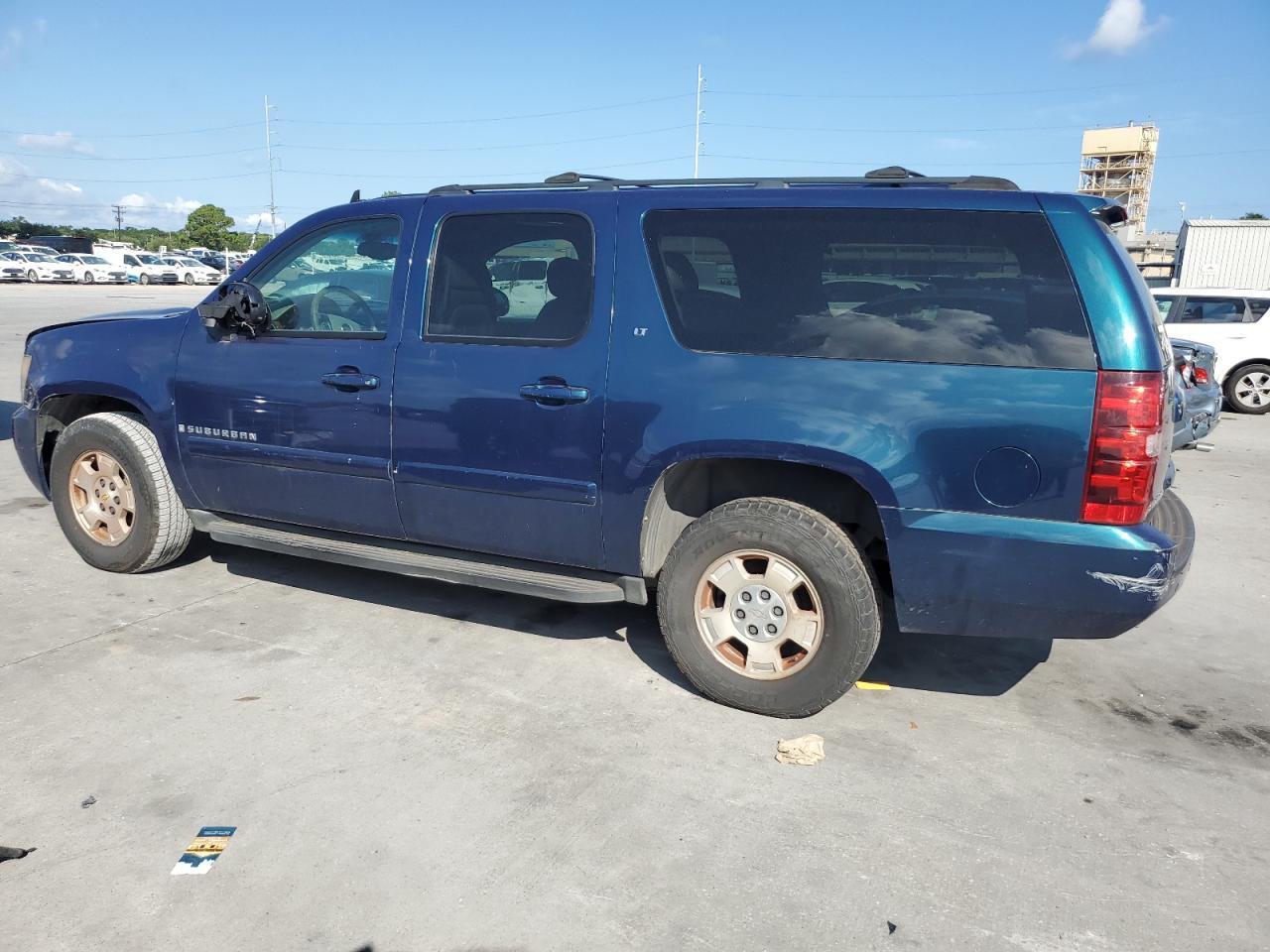 2007 Chevrolet Suburban C1500 - Фото 2