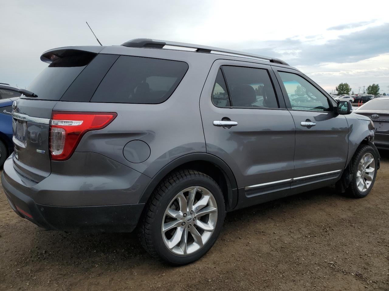 2014 Ford Explorer Xlt - Image 3