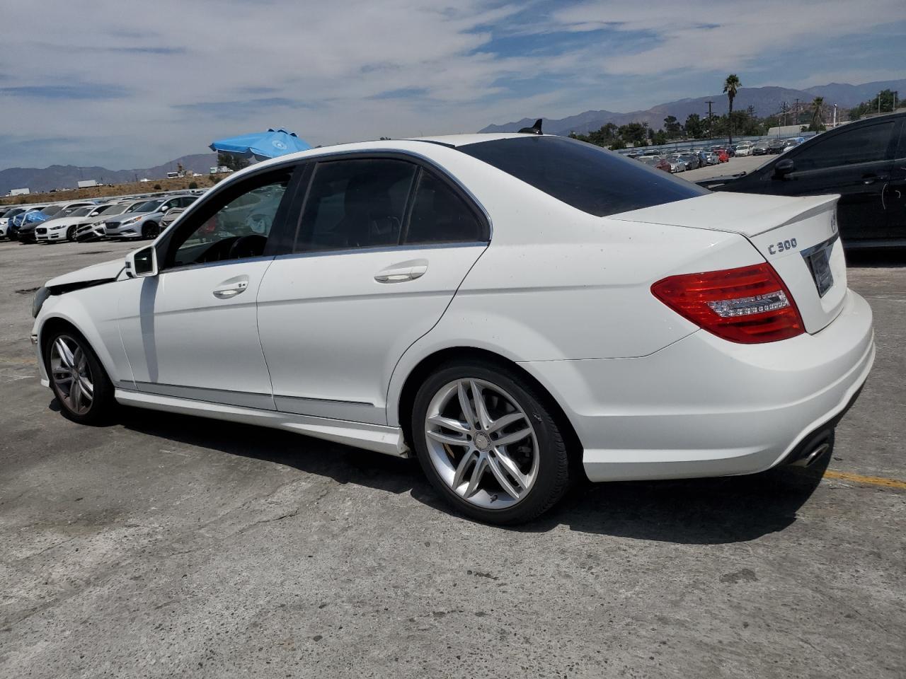 2014 Mercedes-Benz C 300 4Matic - Фото 2
