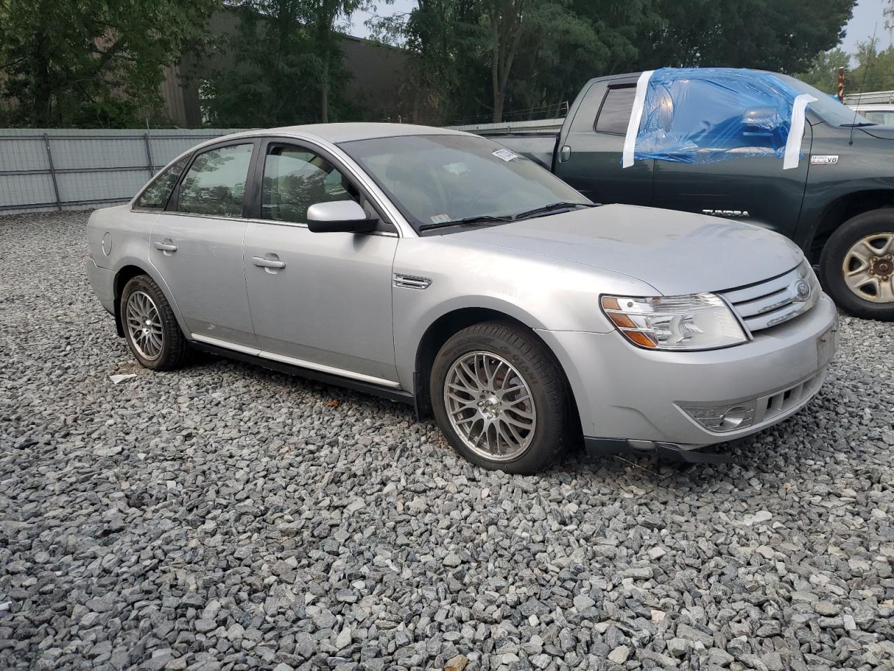 2009 Ford Taurus Se - Image 4