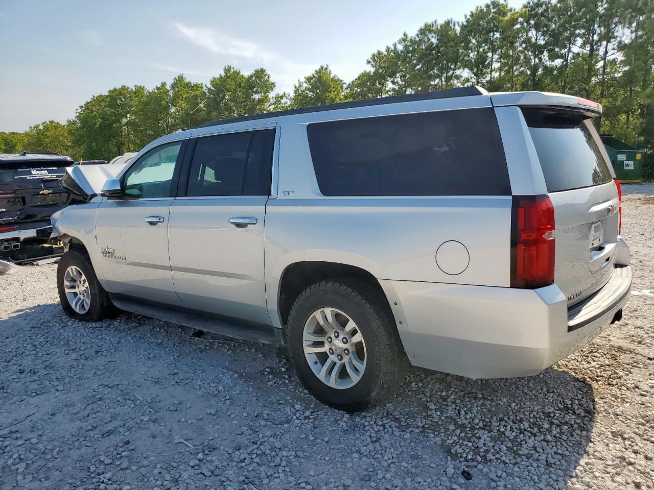 2020 Chevrolet Suburban K1500 Lt - Image 2
