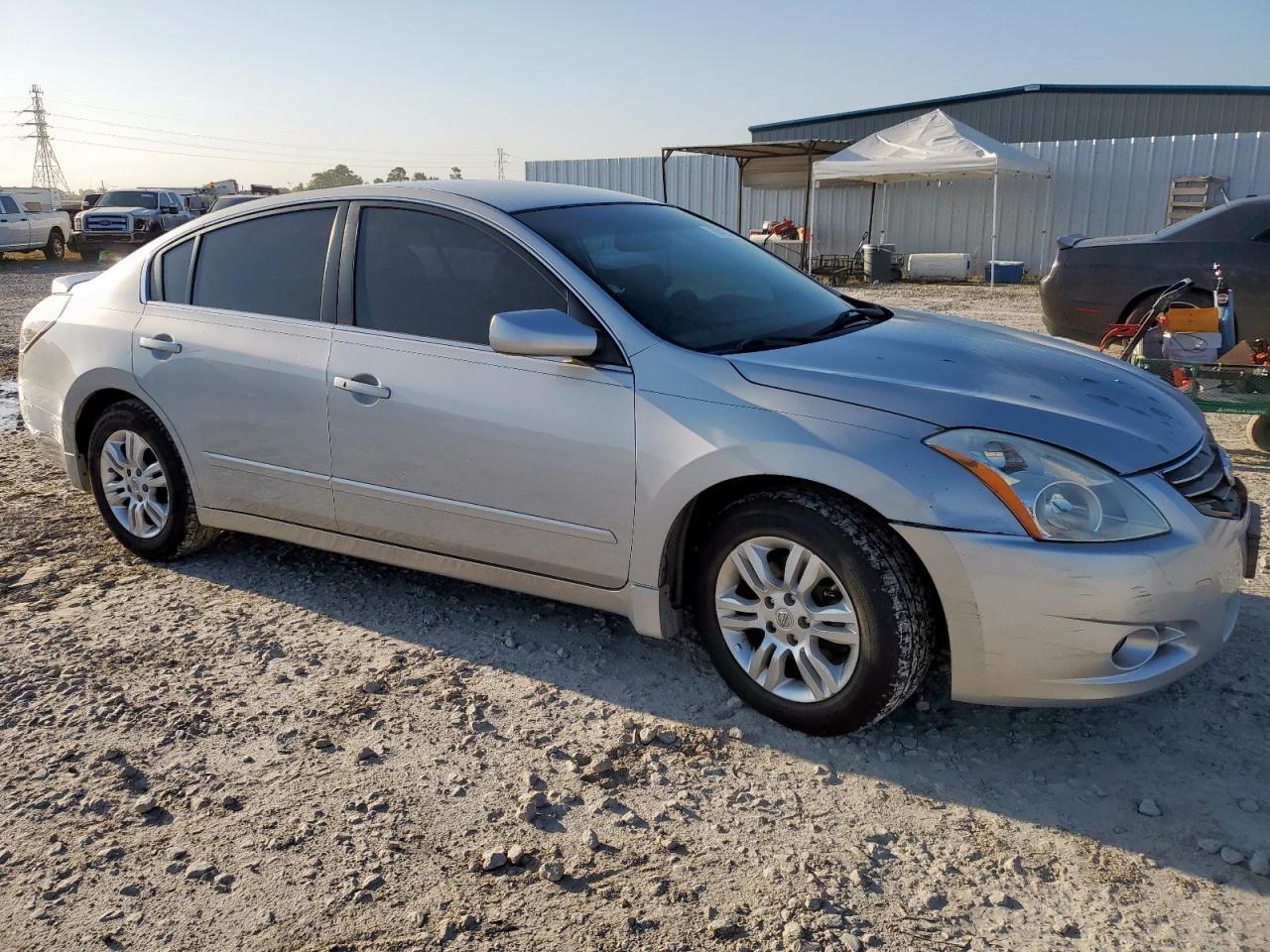 2012 Nissan Altima Base - Фото 4