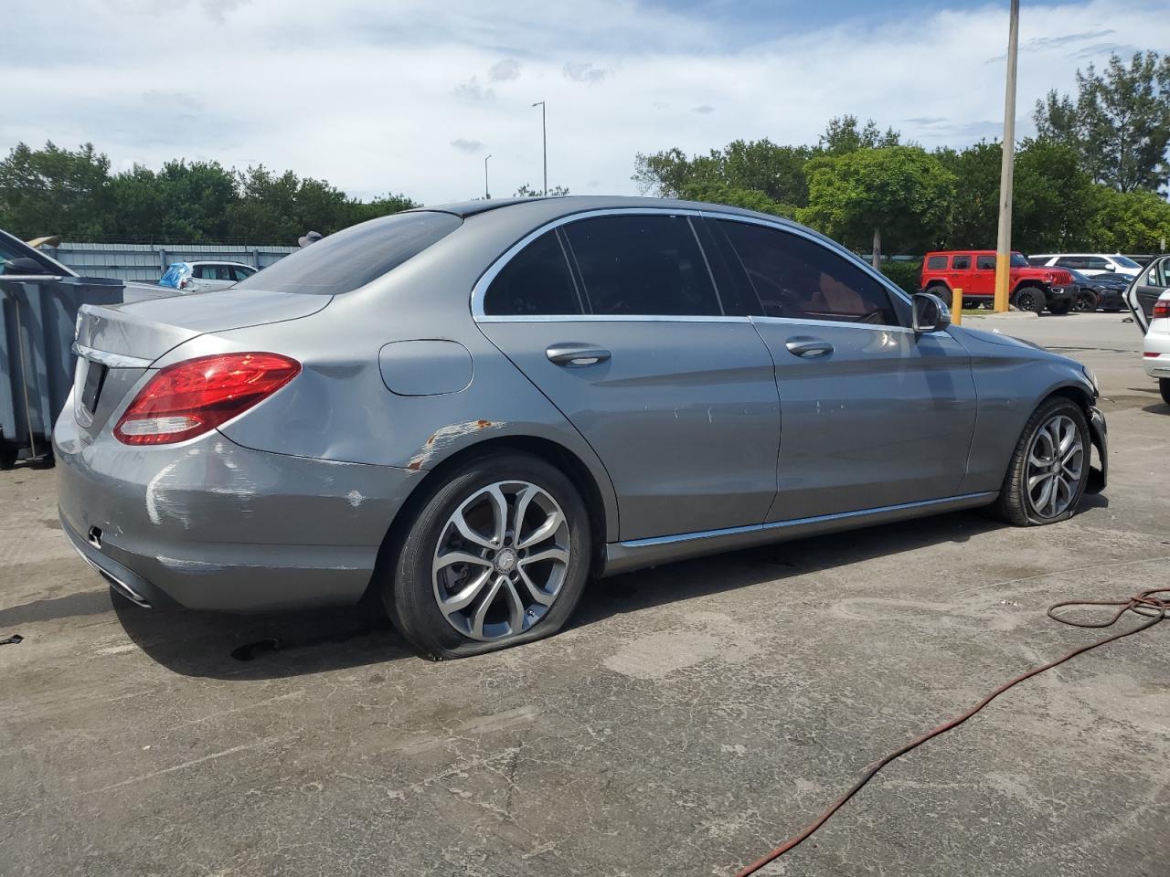 2016 Mercedes-Benz C 300 - Фото 3