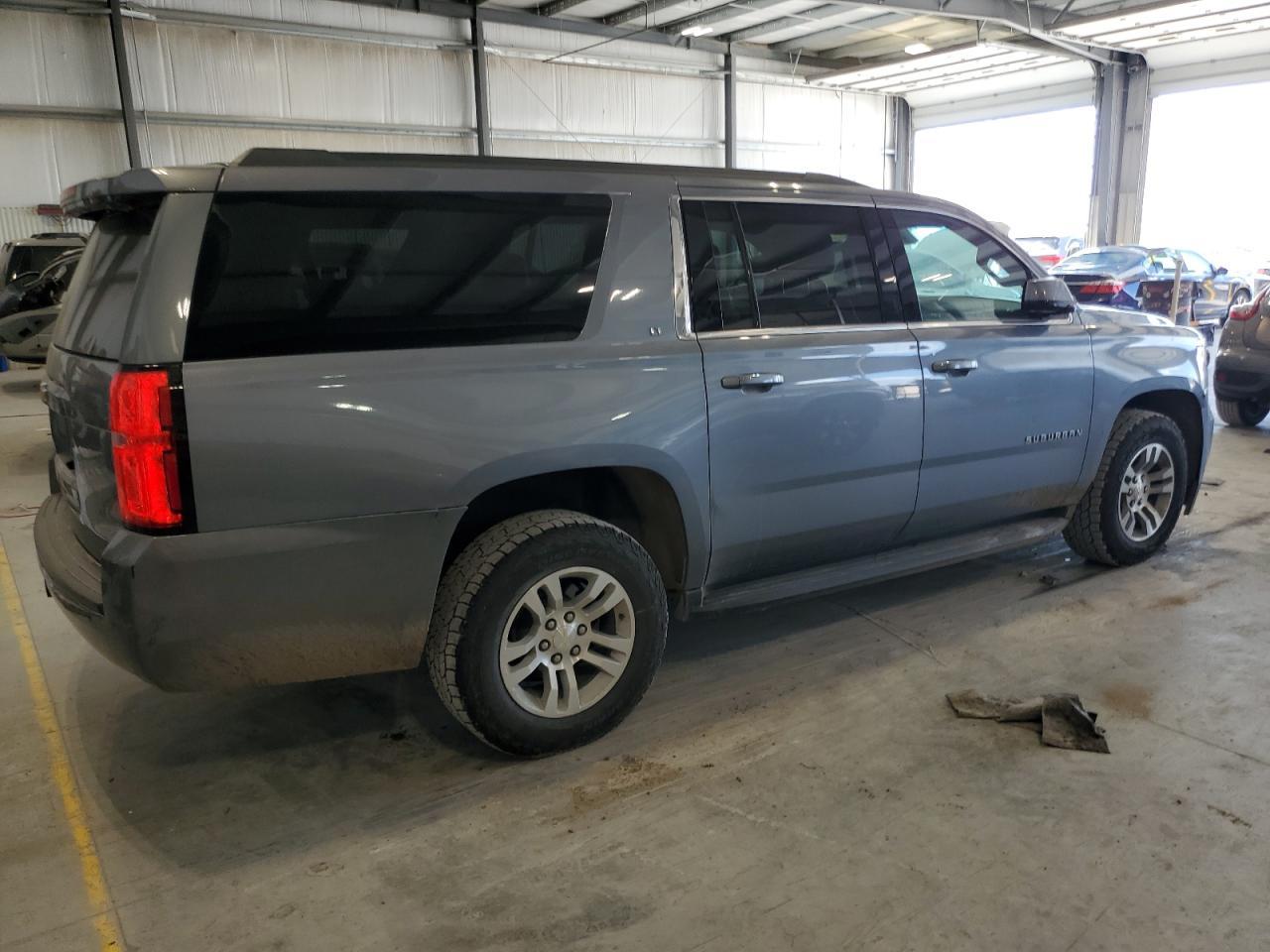 2018 Chevrolet Suburban K1500 Lt - Фото 3