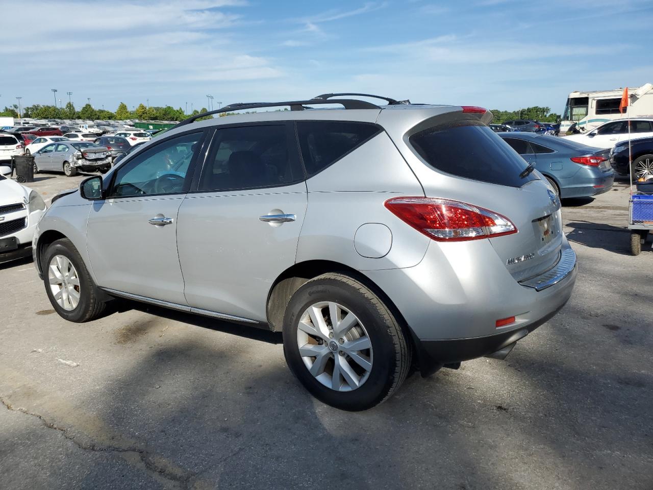 2011 Nissan Murano S - Фото 2