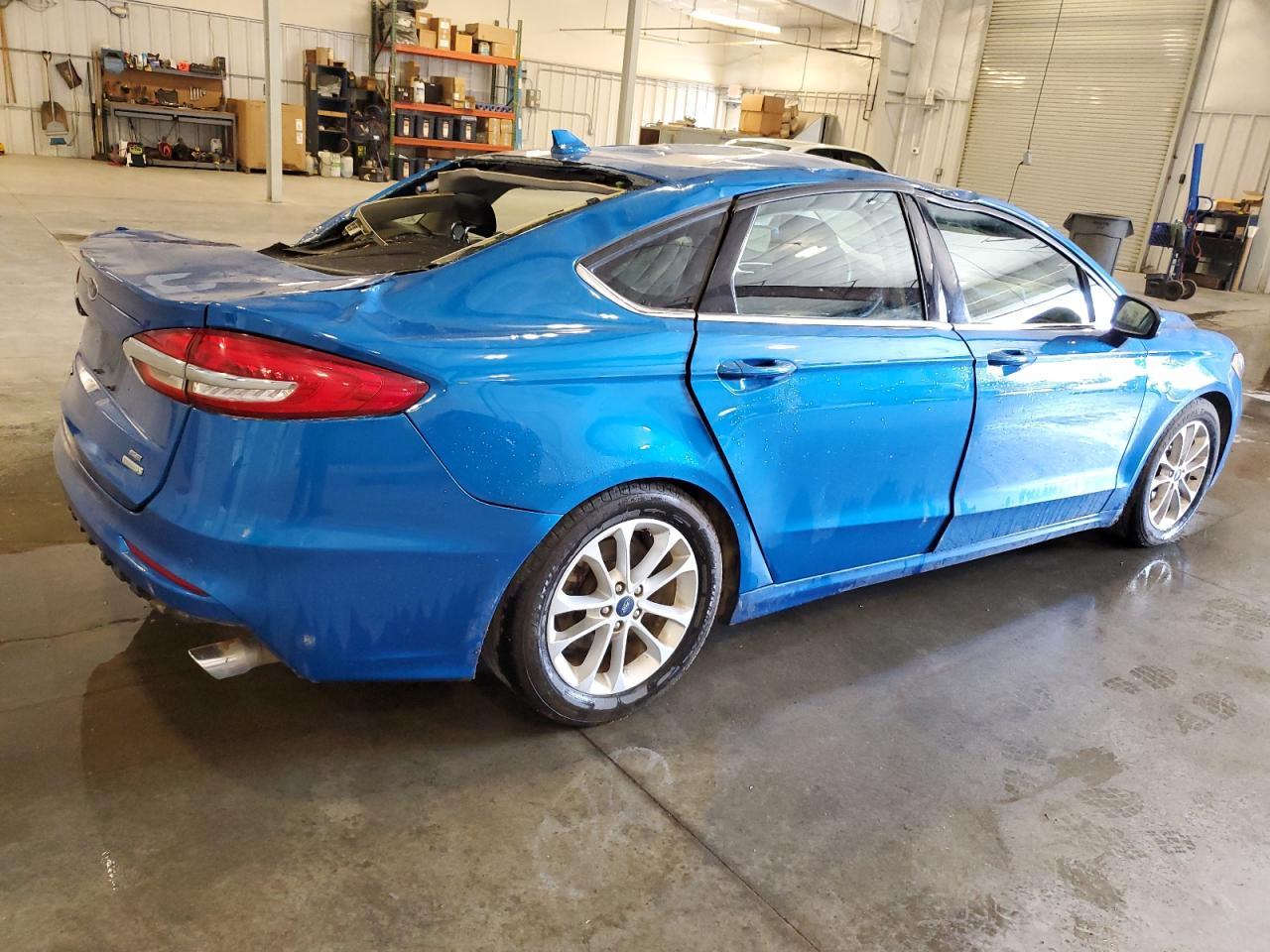 2019 Ford Fusion Se - Фото 3