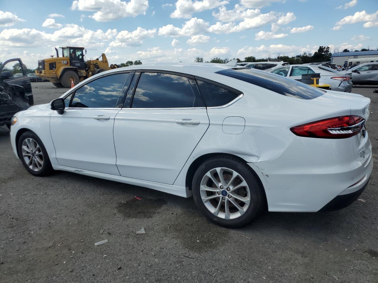2019 Ford Fusion Se - Image 2