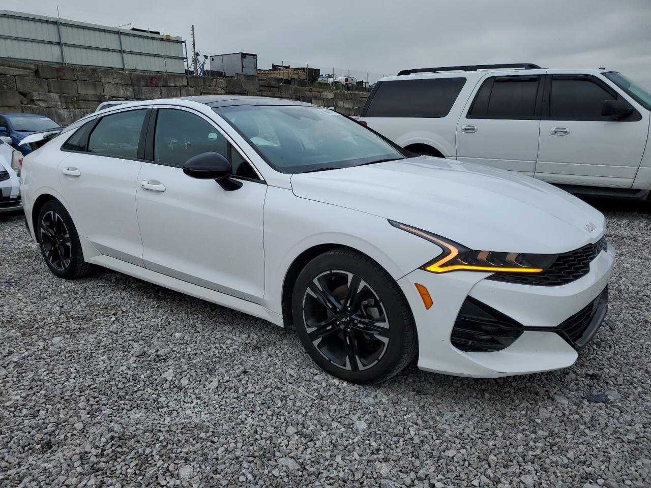 2022 Kia K5 Gt Line - Image 4