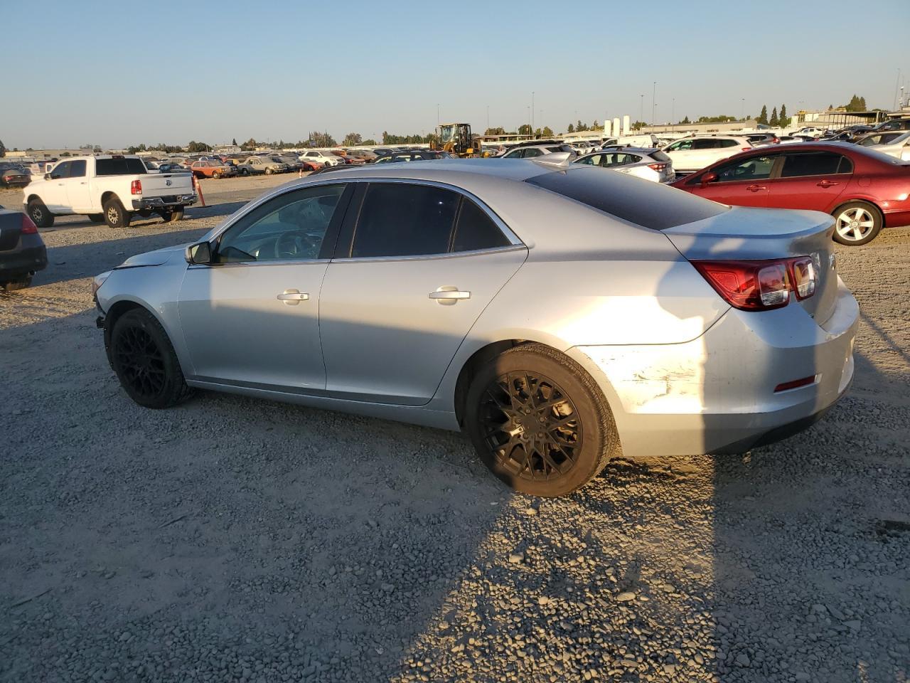 2016 Chevrolet Malibu Limited Lt - Image 2