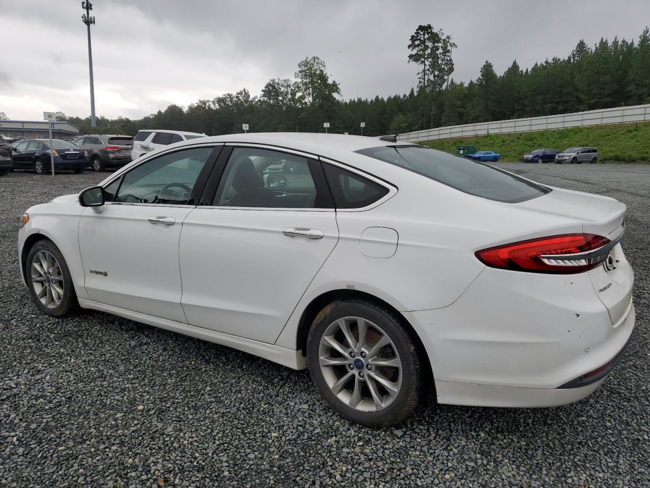 2017 Ford Fusion Se Hybrid - Фото 2