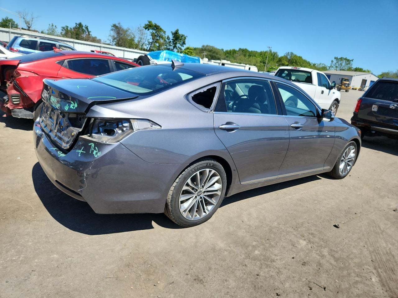 2016 Hyundai Genesis 3.8L - Фото 3