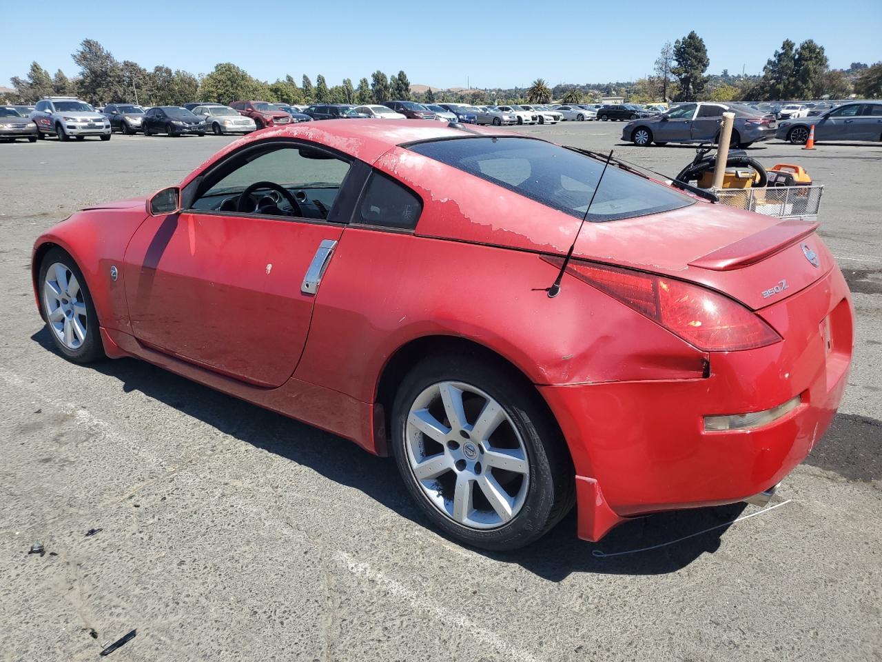 2005 Nissan 350Z Coupe - Image 2
