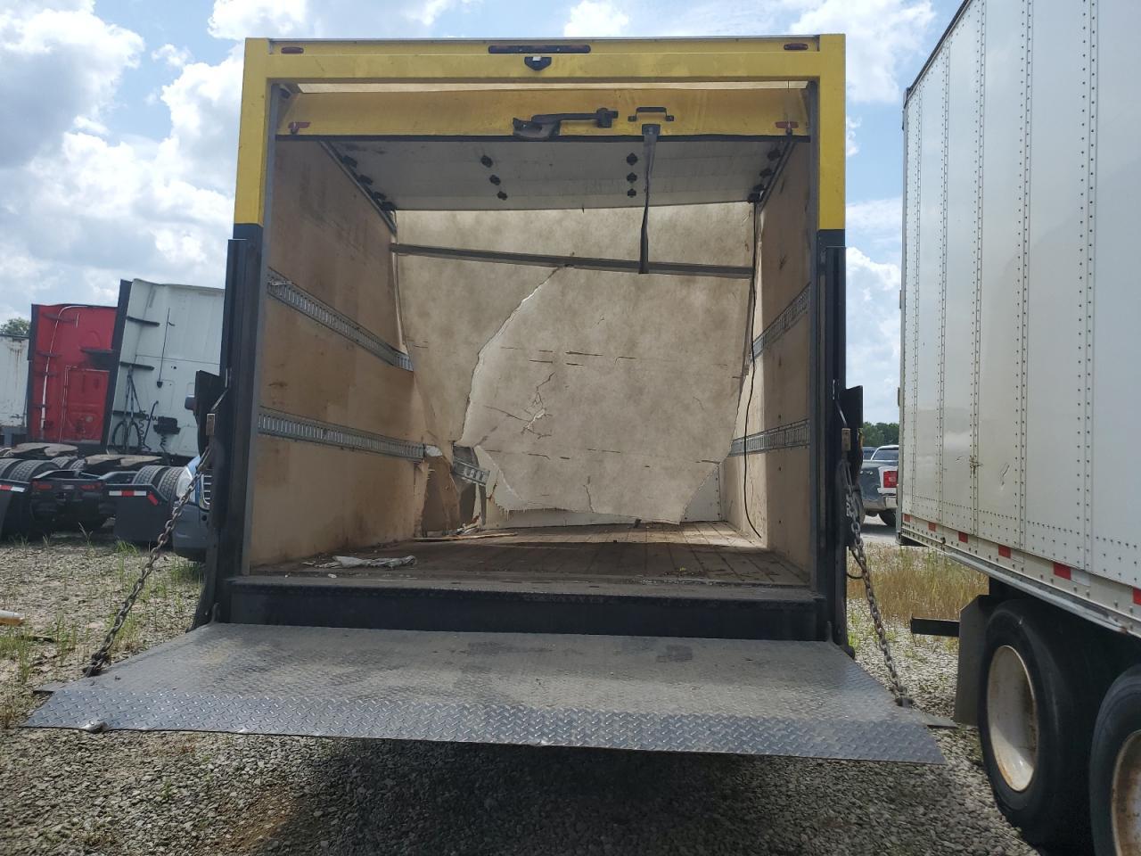 2020 Chevrolet Express G3500 - Image 6