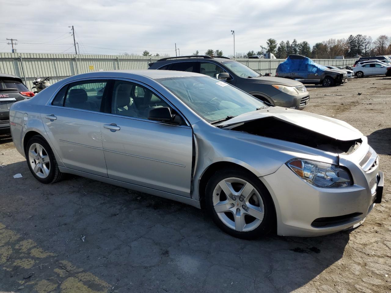 2012 Chevrolet Malibu Ls - Фото 4