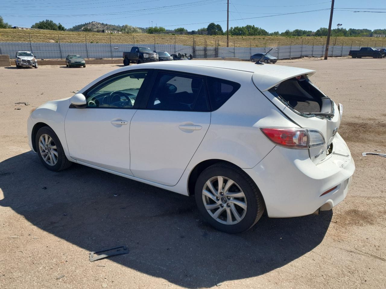 2013 Mazda 3 I - Image 2