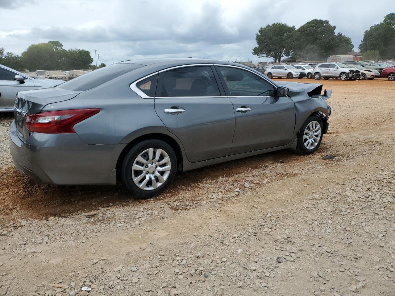 2018 Nissan Altima 2.5 - Image 3