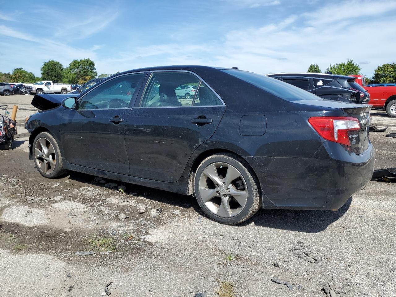 2012 Toyota Camry Se - Image 2