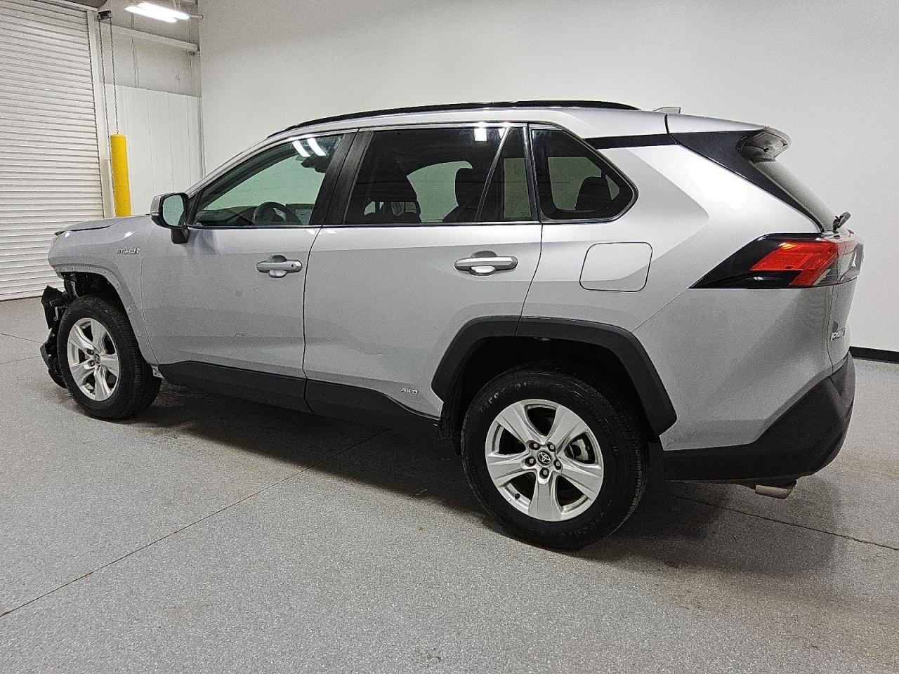 2021 Toyota Rav4 Xle - Image 2