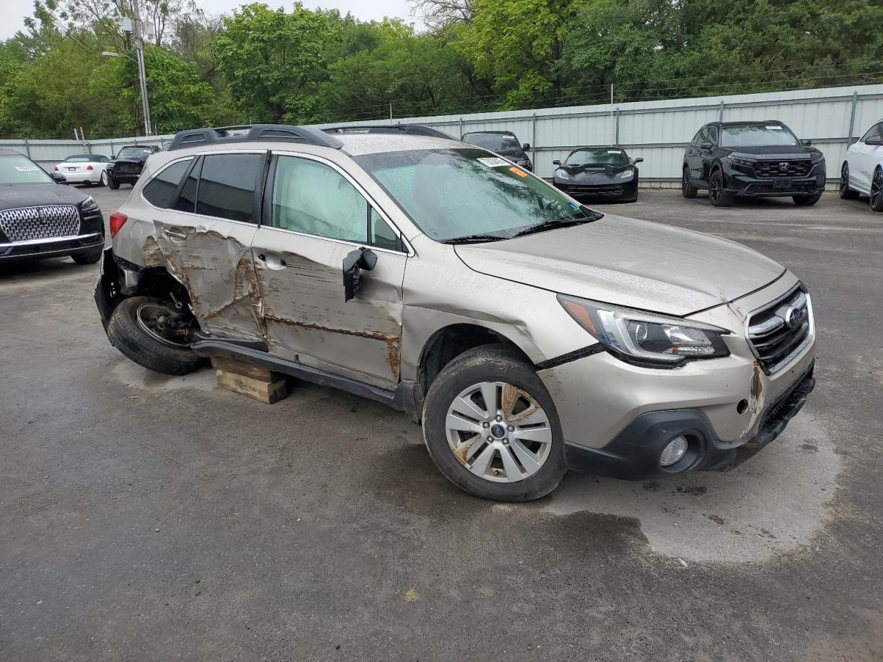2018 Subaru Outback 2.5I Premium 2.5I Premium - Image 4