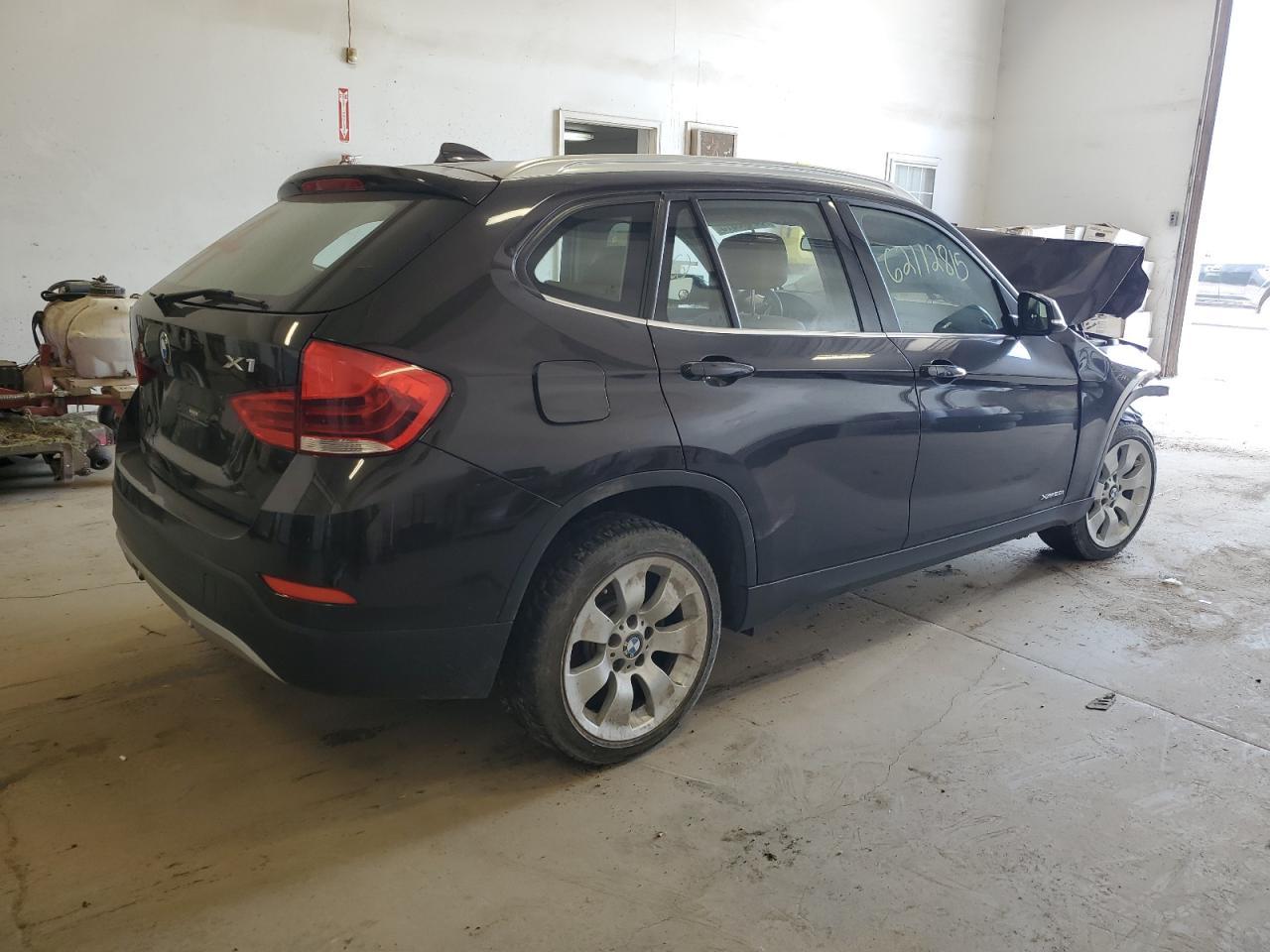 2015 BMW X1 xDrive28I - Фото 3